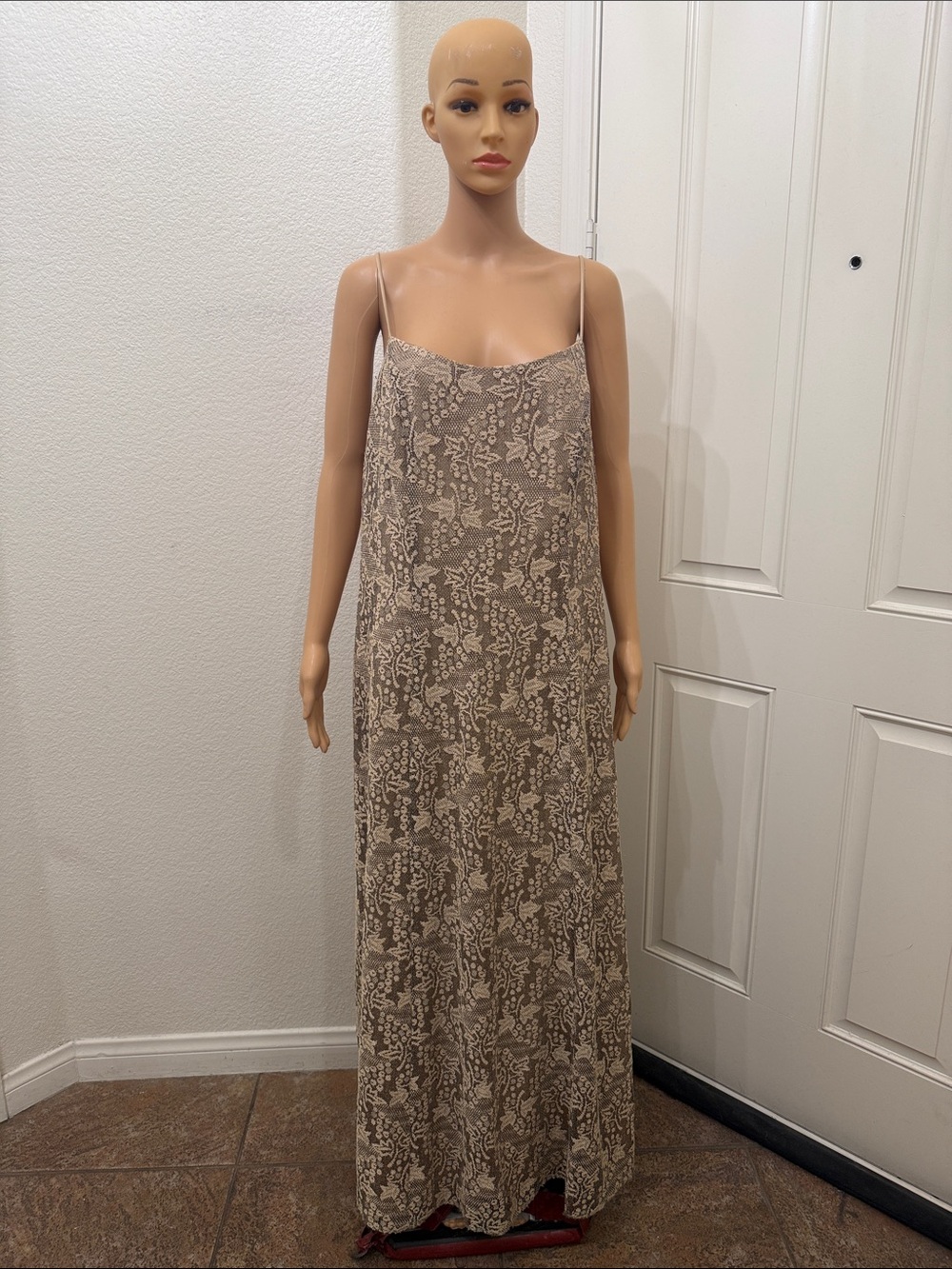 Poly USA Neutral Brown Taupe Floral Slip Maxi Dress SCOOP Neck Spaghetti Straps